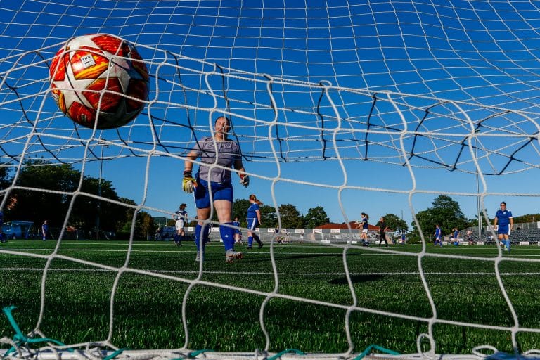 Falcon III : Gardien DI à Surveiller Par United Soccer Coaches